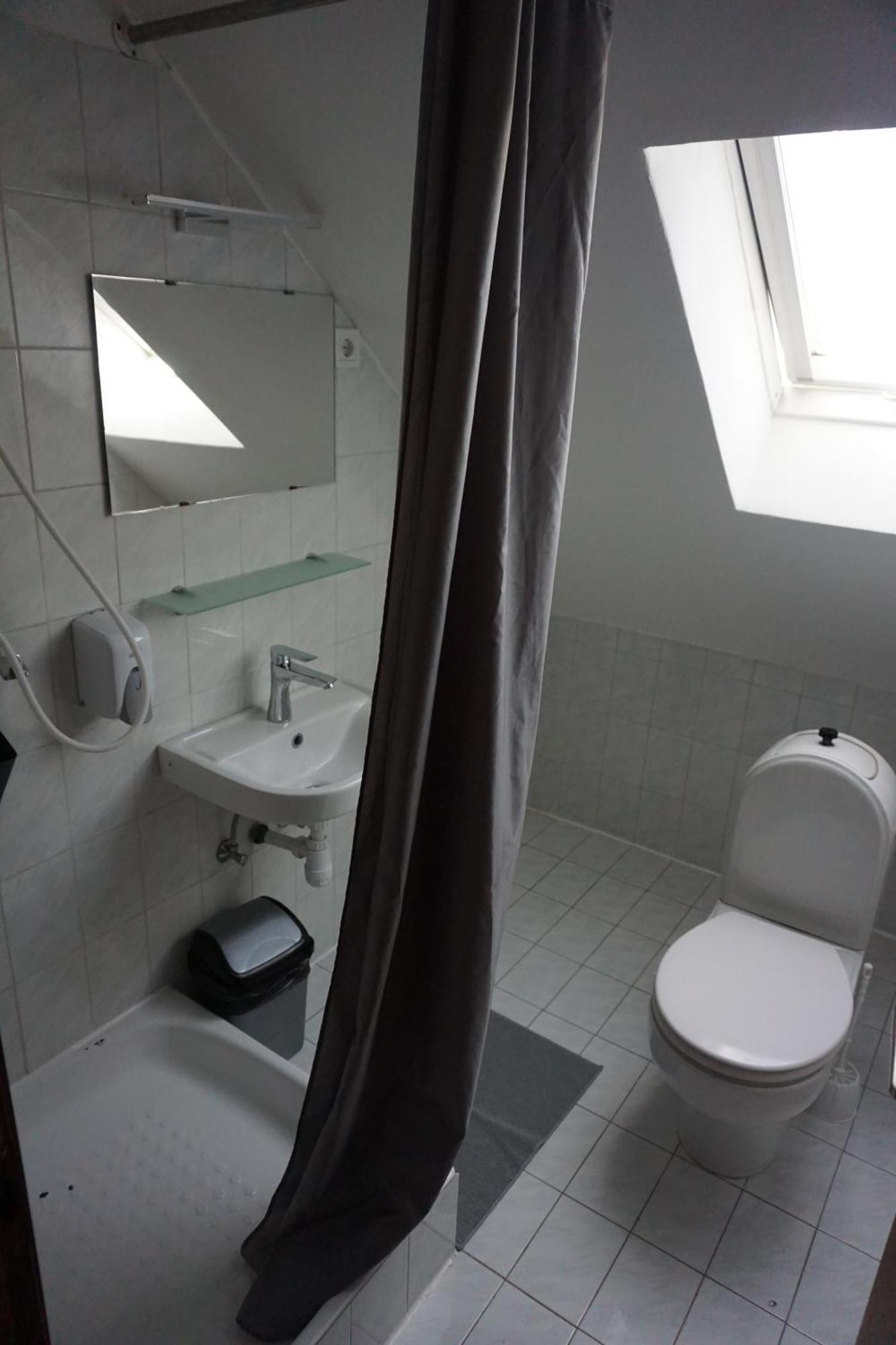 Majus 1 Vendeghaz - Torony Hotel Eksteriør billede
